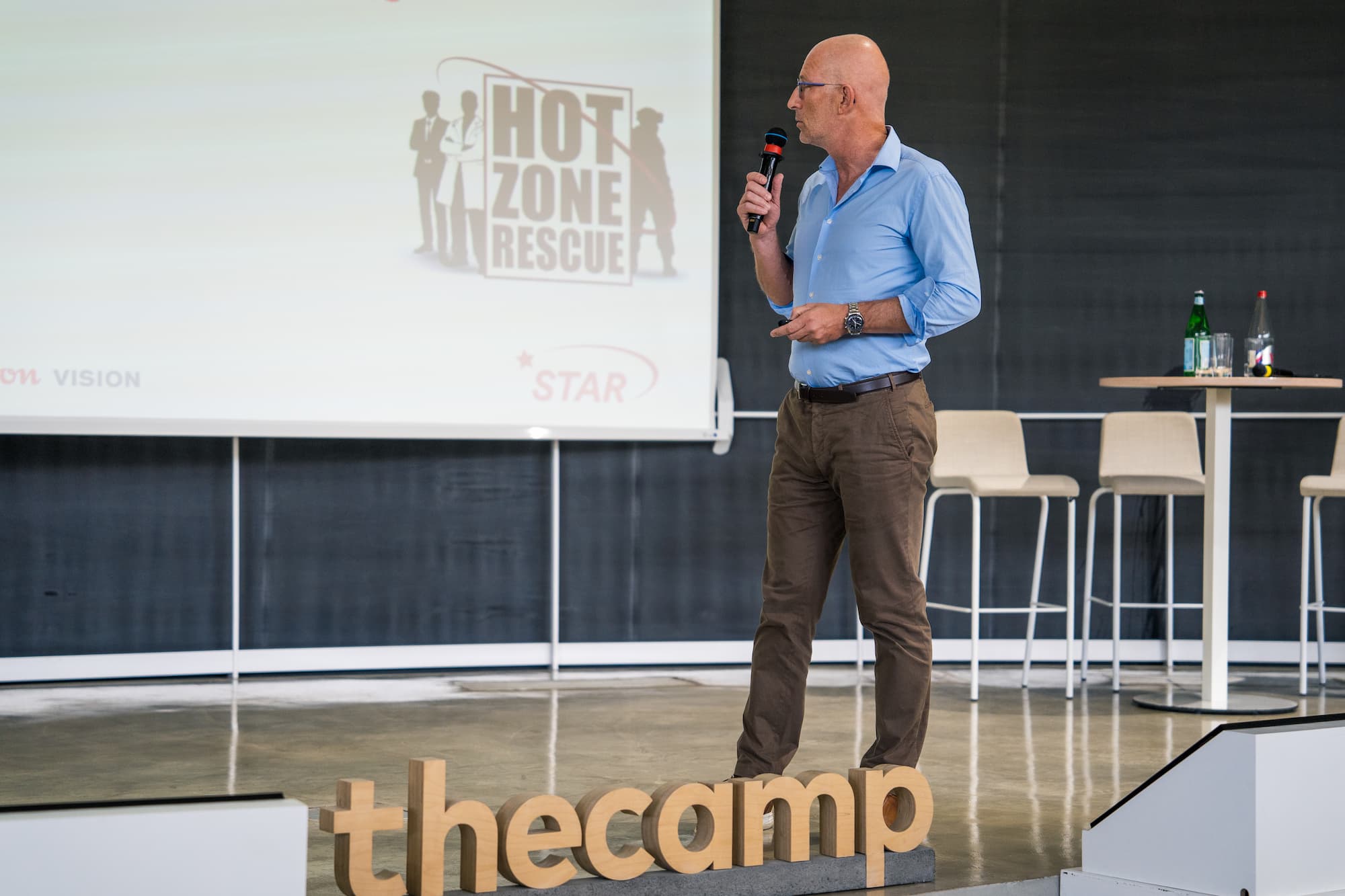 Matthieu Langlois en conférence – fondateur de Hot Zone Rescue, expert en gestion de crise et leadership